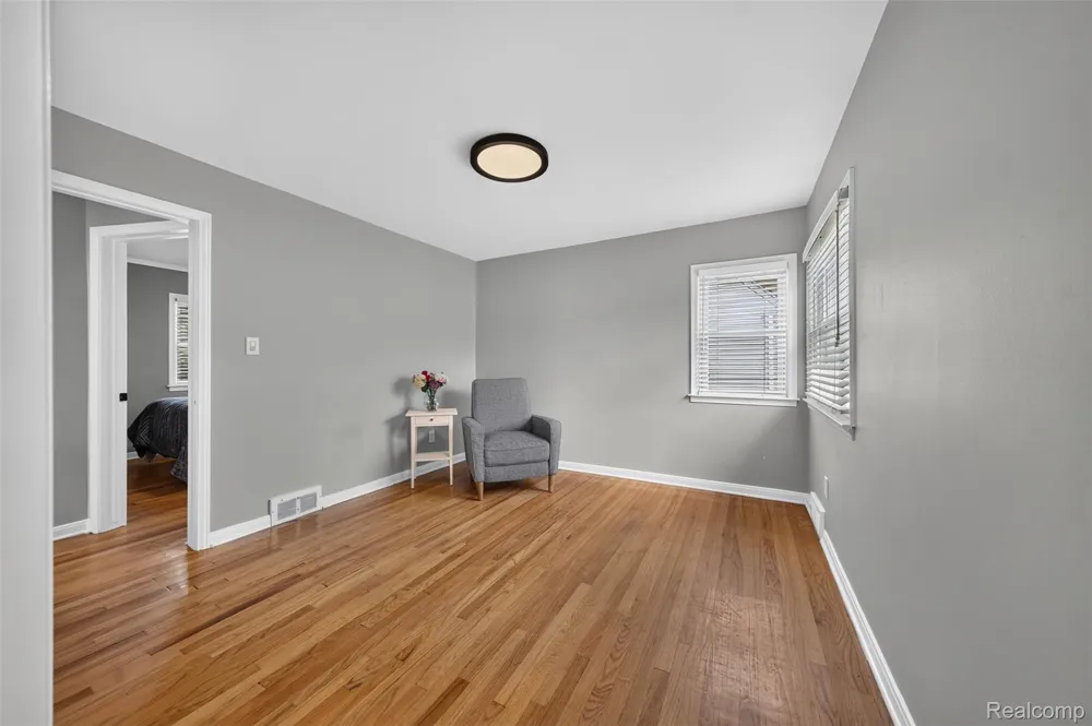 431 Edgeworth Avenue Royal Oak City, MI 48067
