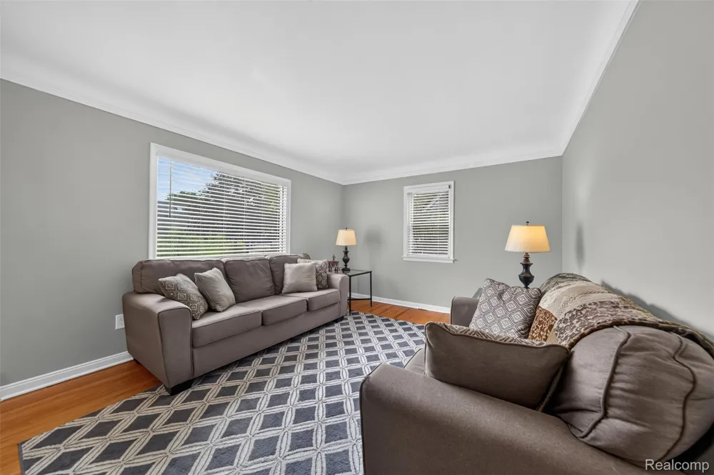 431 Edgeworth Avenue Royal Oak City, MI 48067