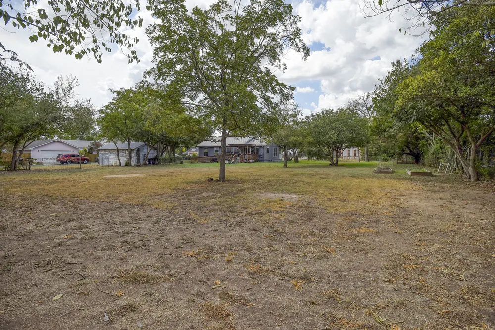 1401 Hill Street Bastrop, TX 78602