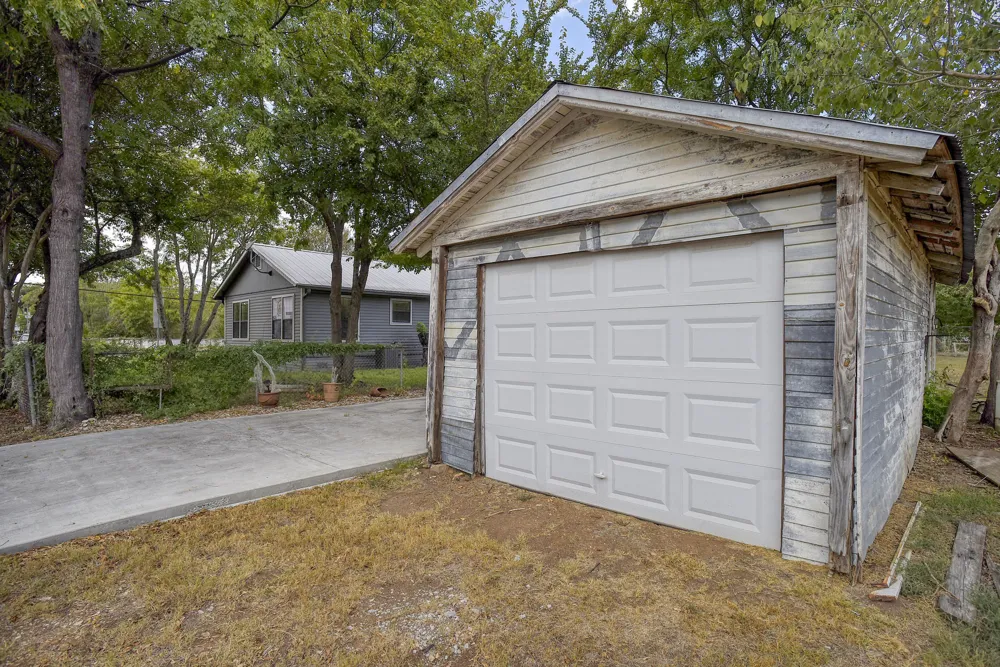 1401 Hill Street Bastrop, TX 78602