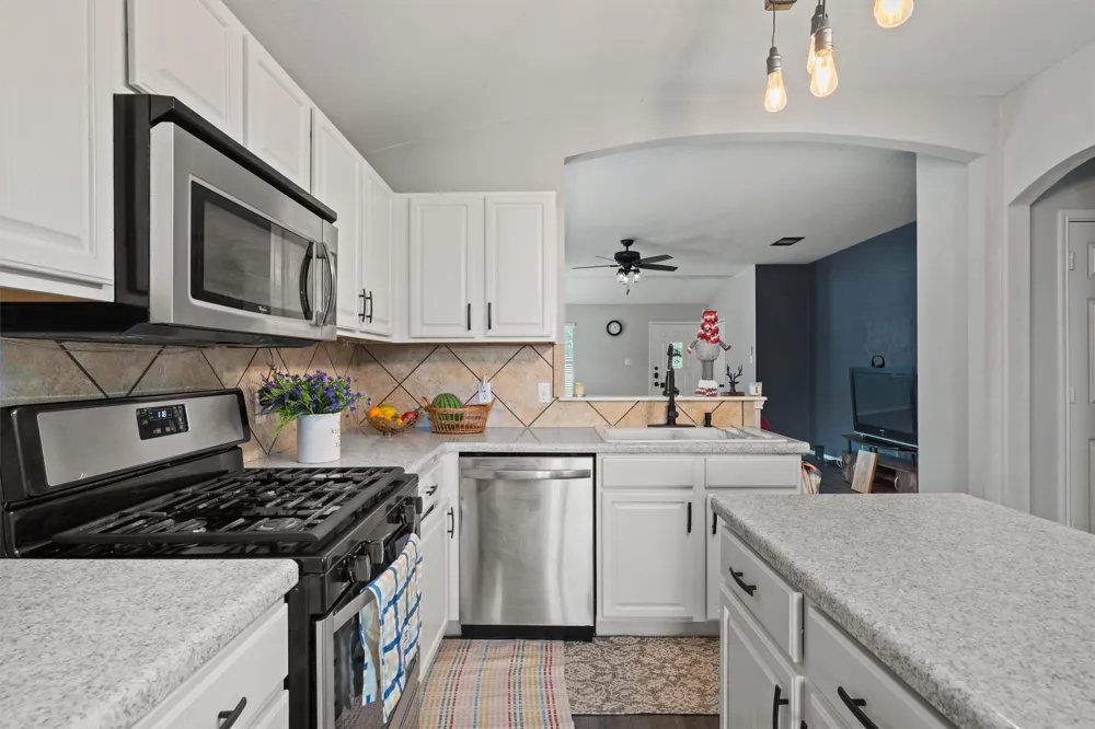 18029 Basketflower Bend Elgin, TX 78621
