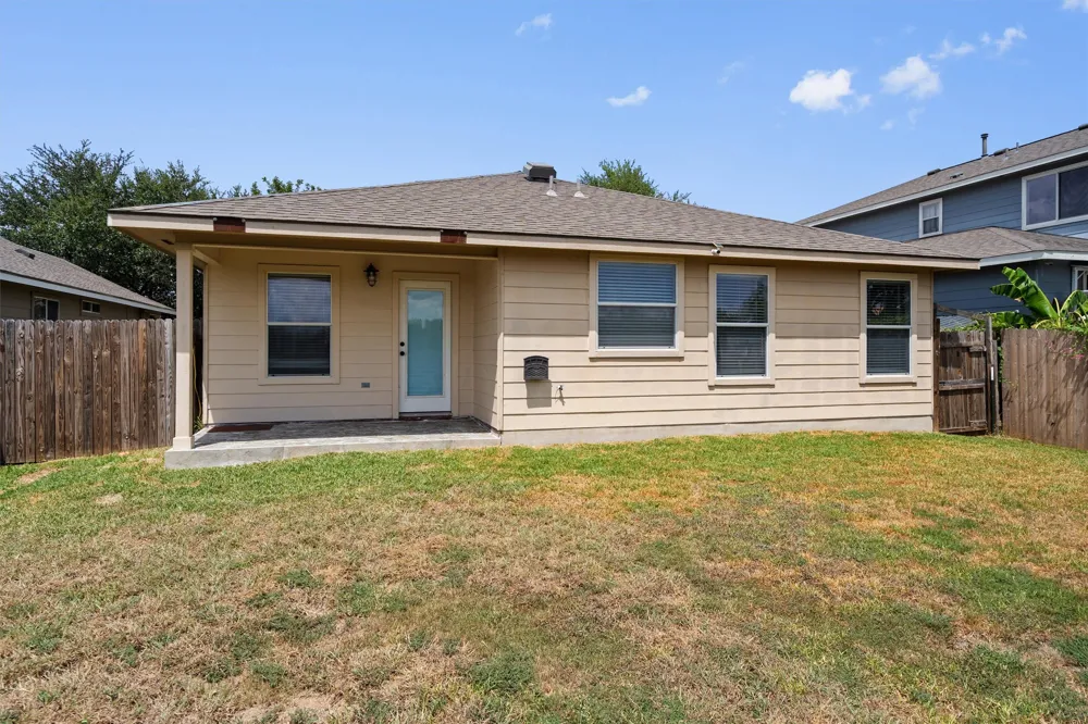18029 Basketflower Bend Elgin, TX 78621