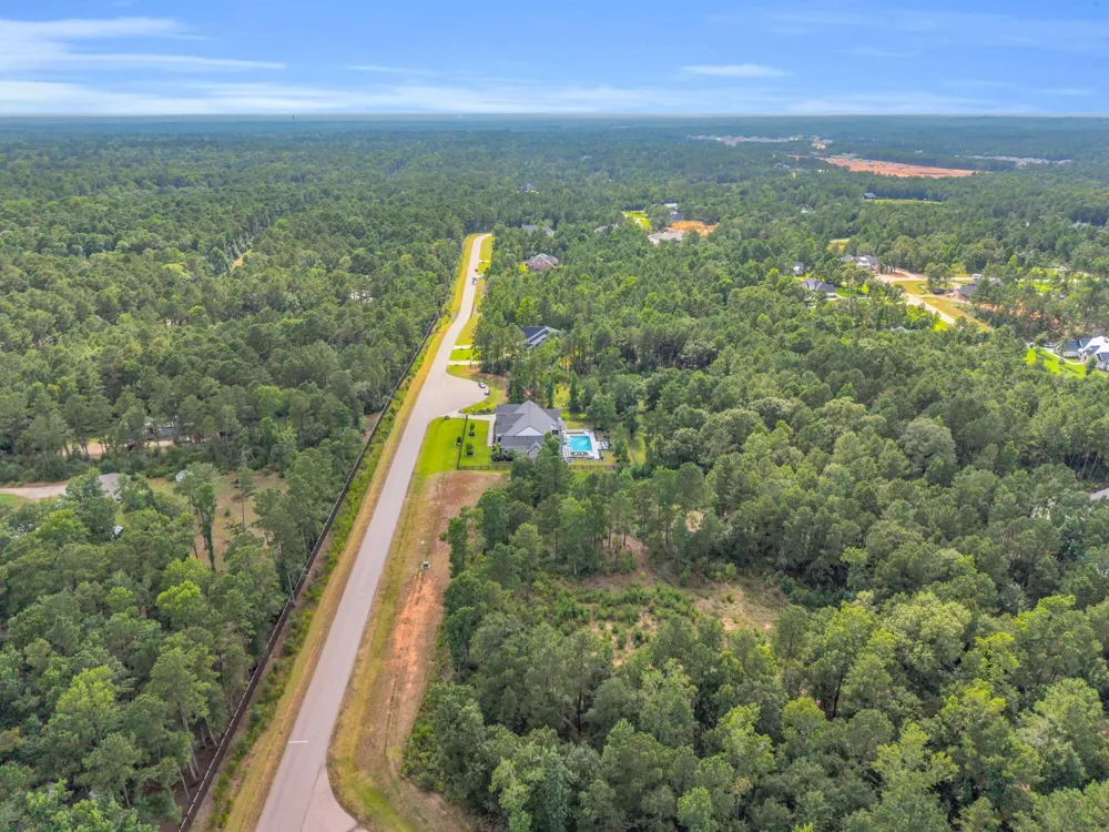 7190 Morningbrook Drive Montgomery, TX 77316