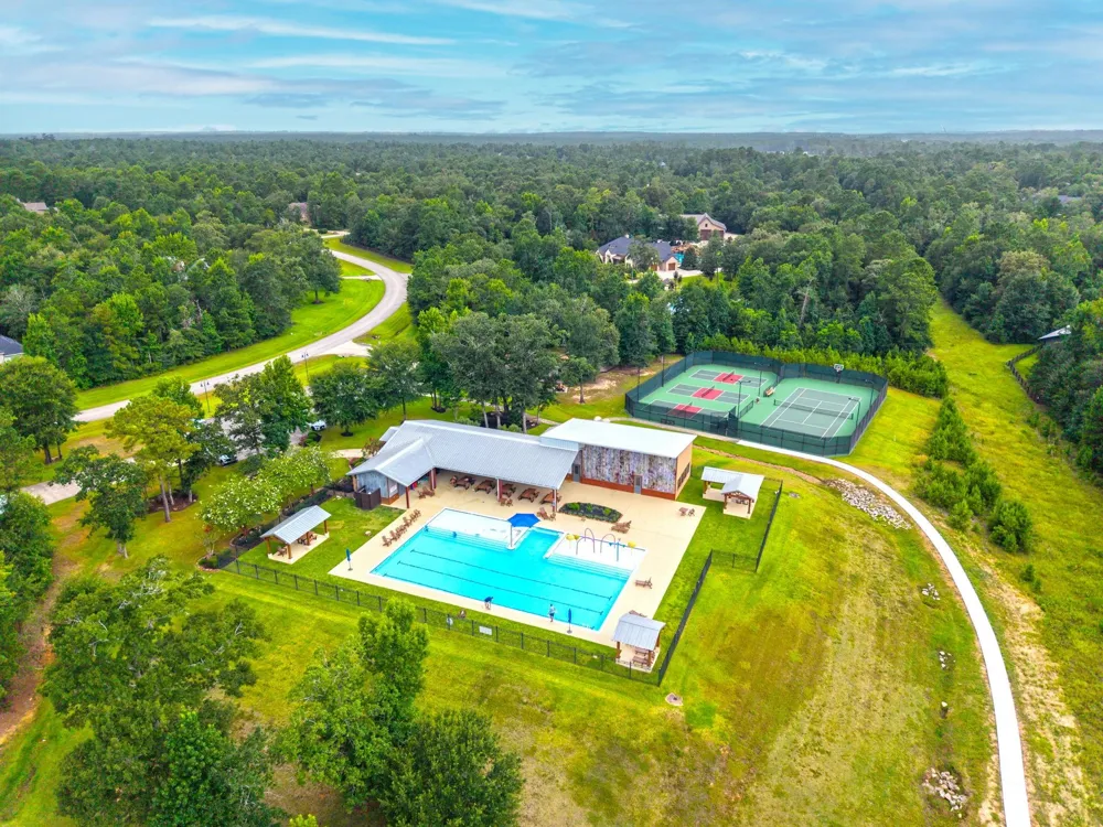 7190 Morningbrook Drive Montgomery, TX 77316