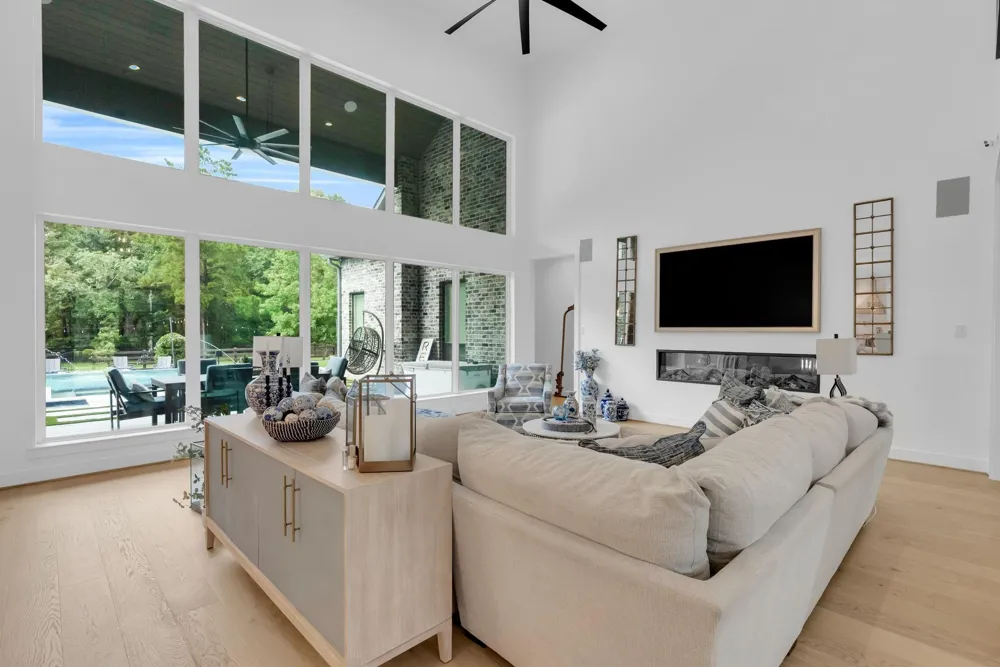 7190 Morningbrook Drive Montgomery, TX 77316