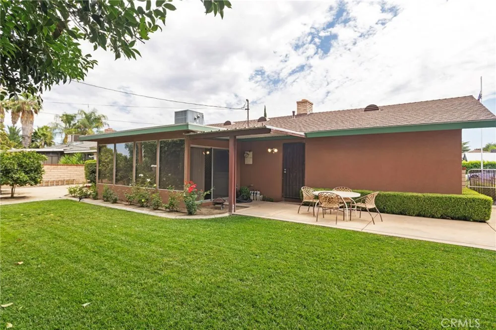 26433 Chestnut Drive Hemet, CA 92544