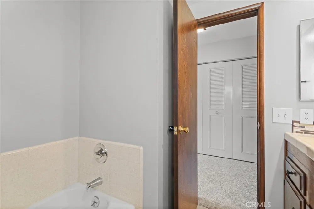 26433 Chestnut Drive Hemet, CA 92544
