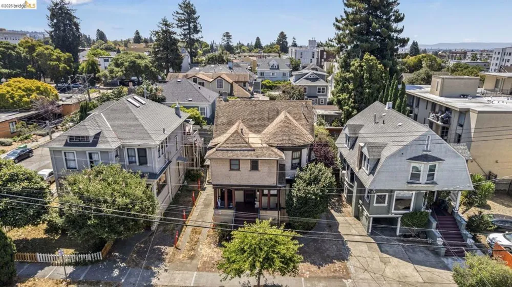 2214 Channing Way Berkeley, CA 94704