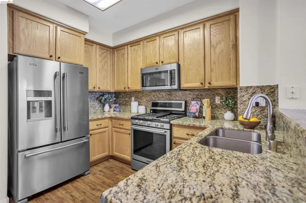 1543 Nevin Plz Richmond, CA 94801