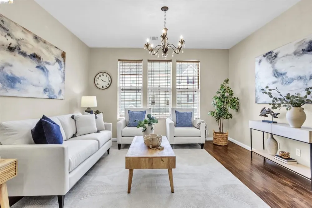 1543 Nevin Plz Richmond, CA 94801