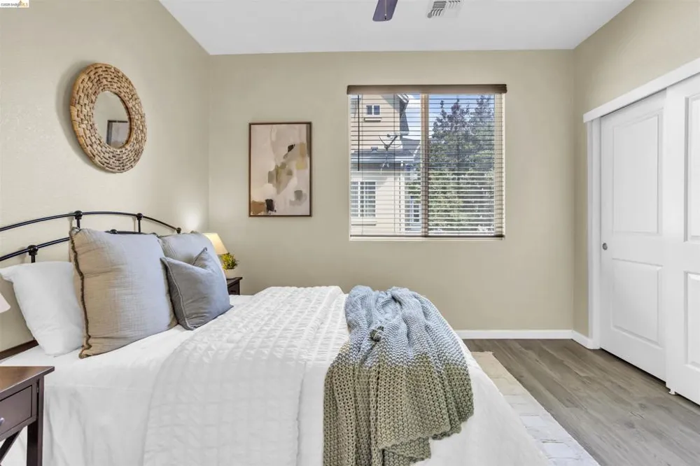 1543 Nevin Plz Richmond, CA 94801