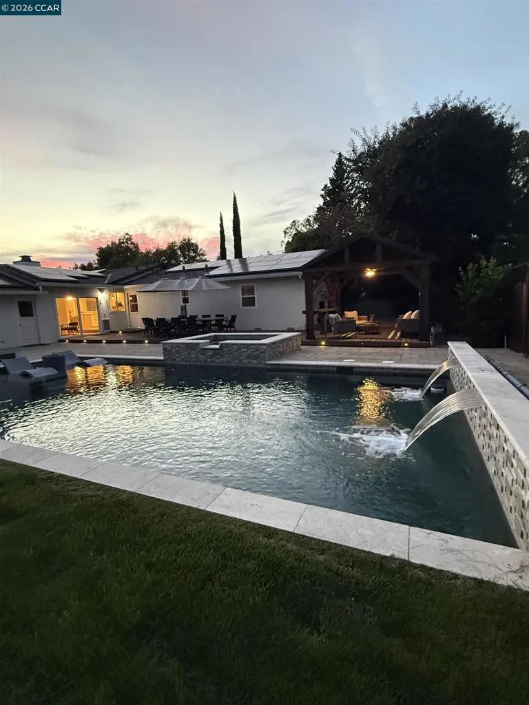 608 Banyan Ln Walnut Creek, CA 94598