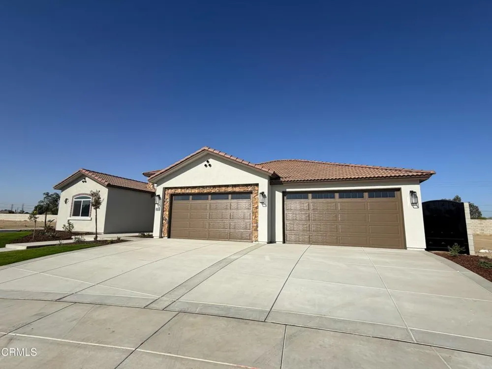 3701 Dayco Way Bakersfield, CA 93314