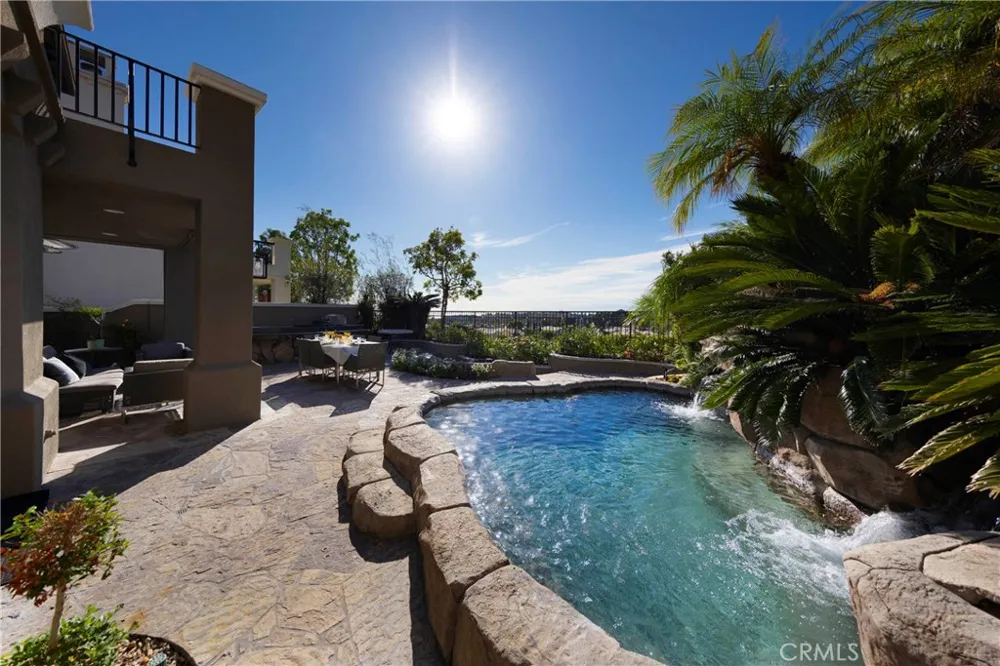15 Marisol Newport Coast, CA 92657