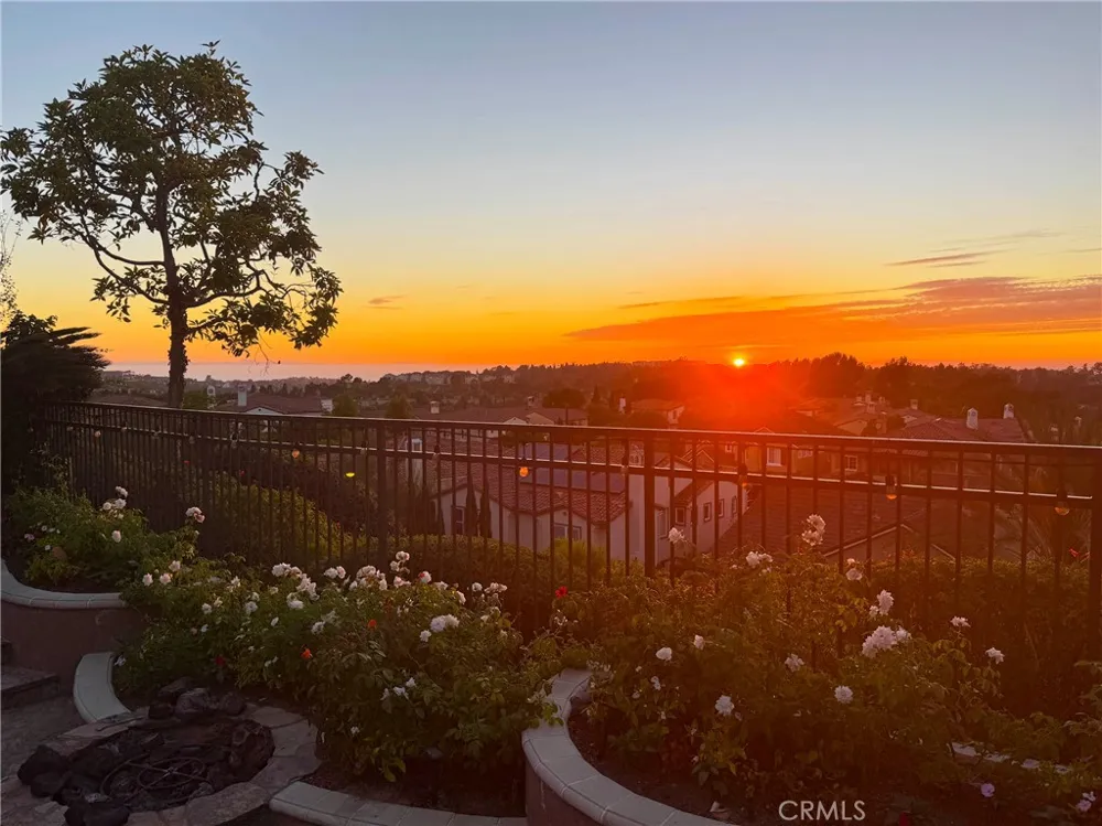15 Marisol Newport Coast, CA 92657