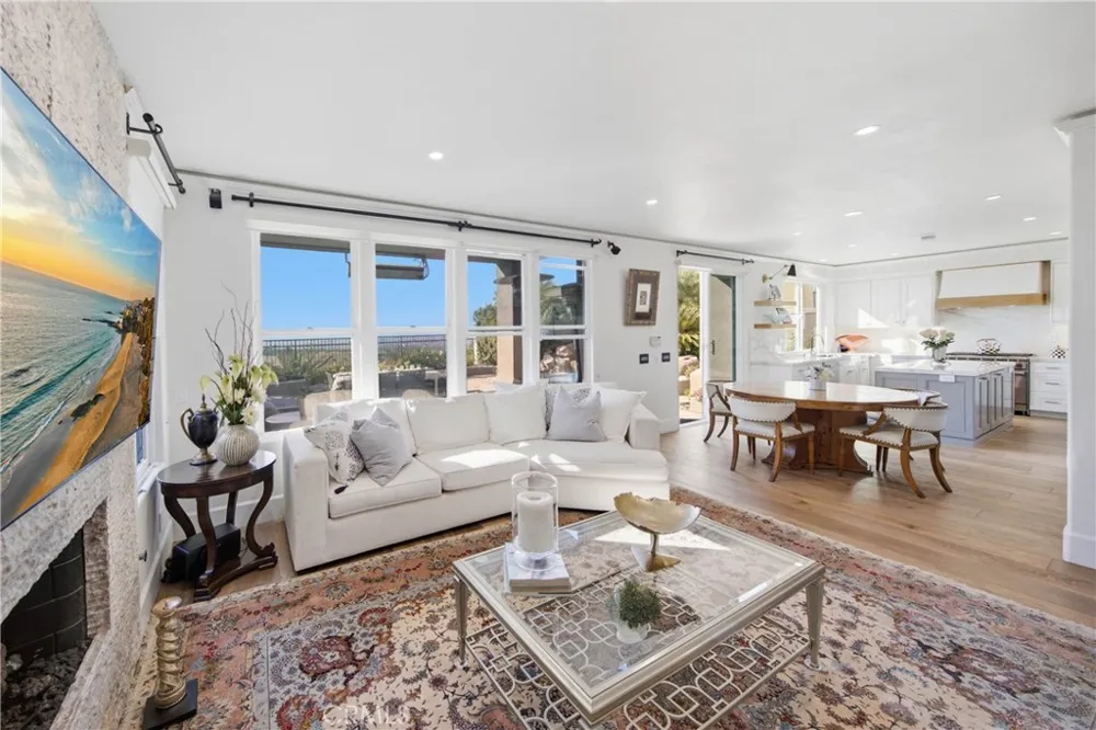 15 Marisol Newport Coast, CA 92657