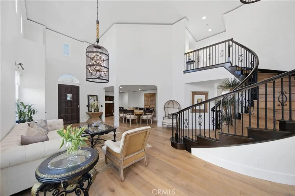 15 Marisol Newport Coast, CA 92657