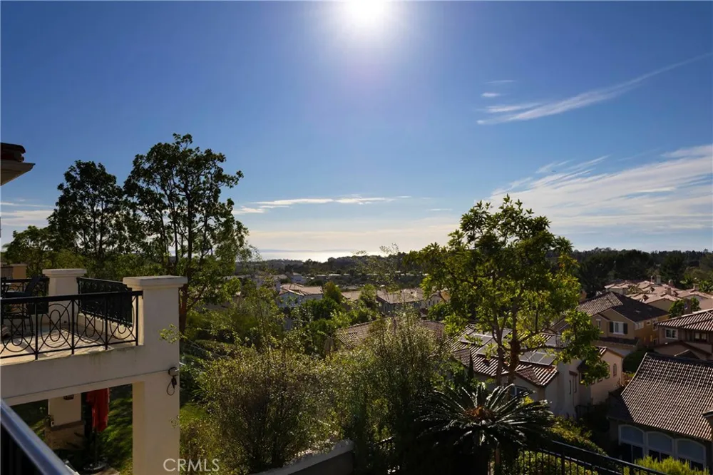 15 Marisol Newport Coast, CA 92657