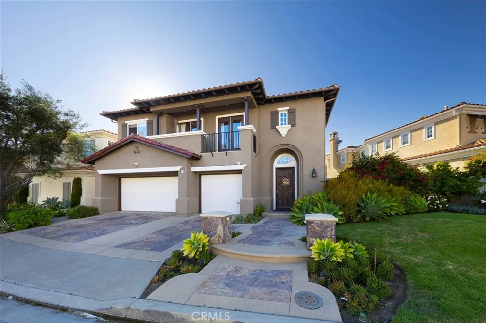 15 Marisol Newport Coast, CA 92657