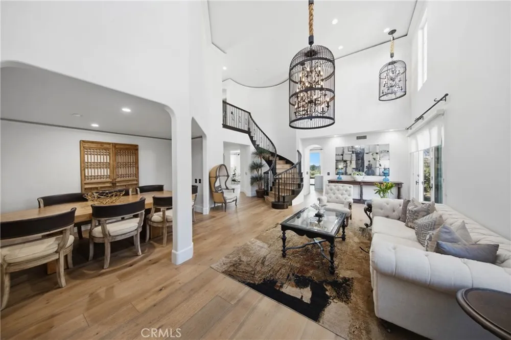 15 Marisol Newport Coast, CA 92657