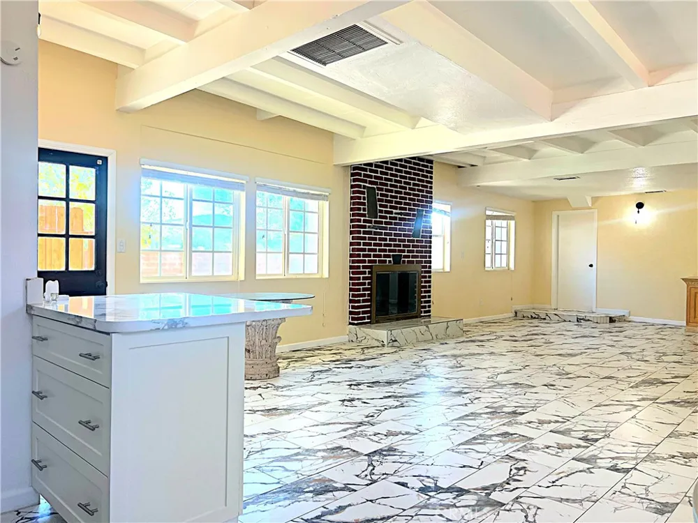 40115 15th Street W #B Palmdale, CA 93551