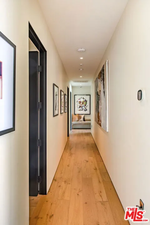 3526 Wrightwood Court Studio City, CA 91604