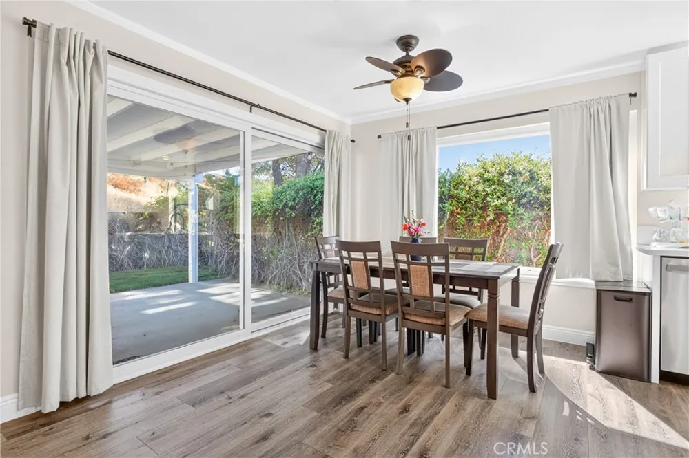 29716 Grandifloras Canyon Country, CA 91387