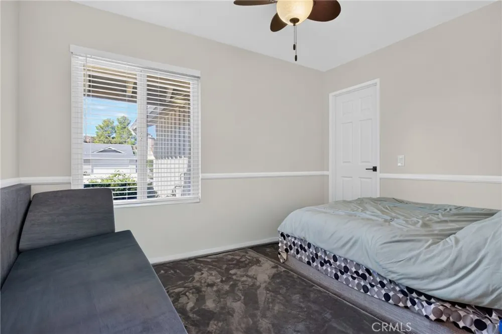 29716 Grandifloras Canyon Country, CA 91387