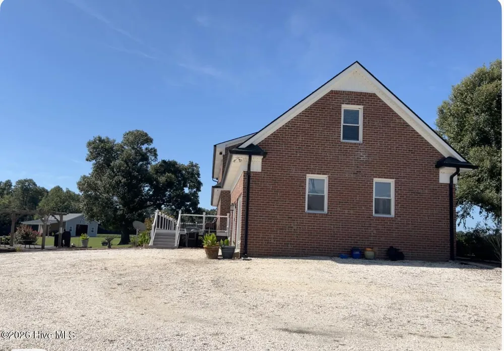 642 Enoch Road Clinton, NC 28328