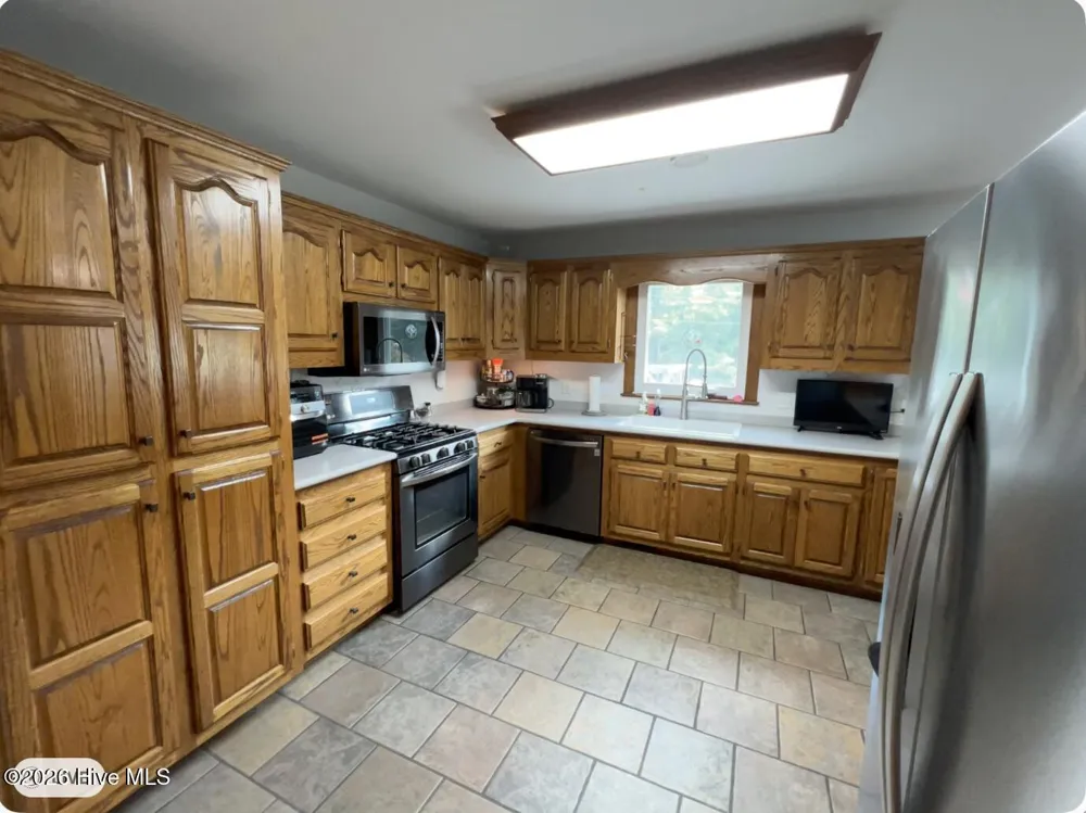 642 Enoch Road Clinton, NC 28328