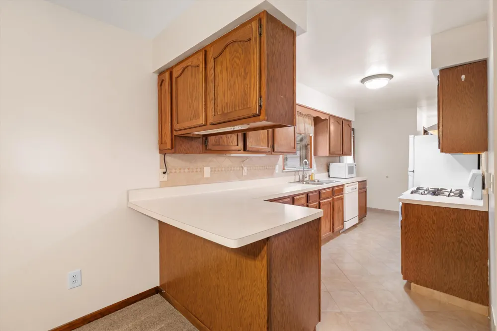 38531 Westvale Street Romulus, MI 48174