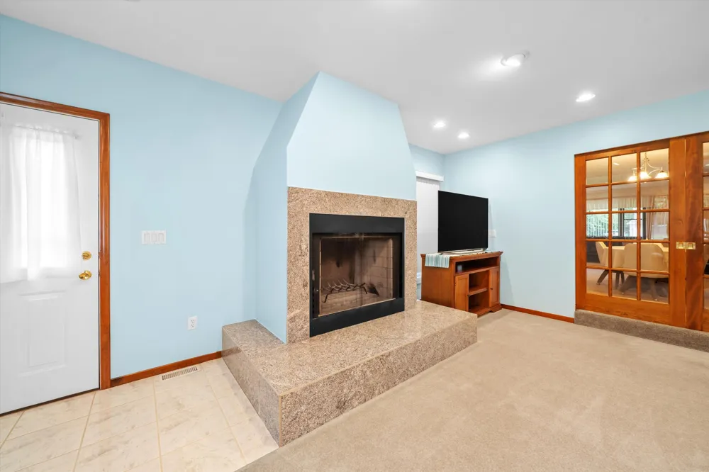 38531 Westvale Street Romulus, MI 48174