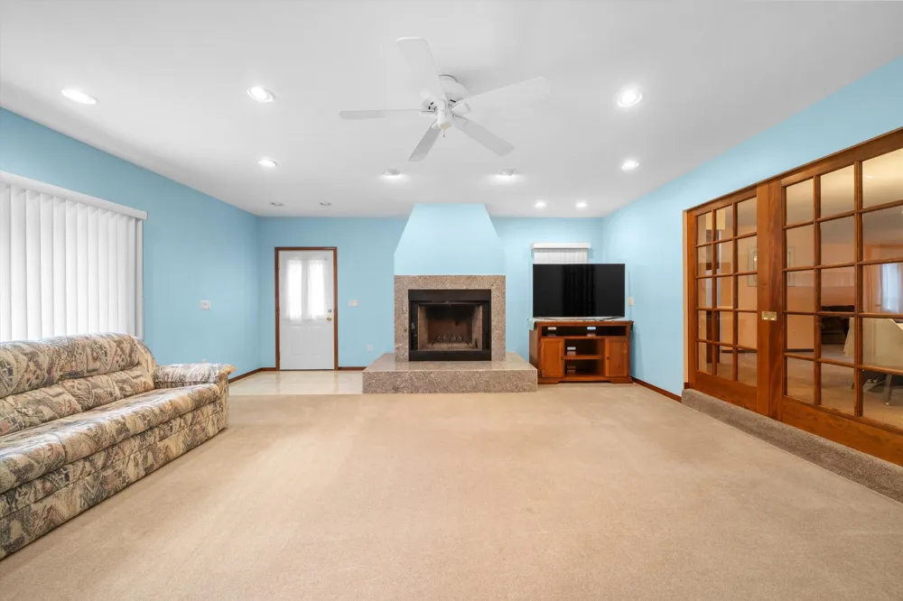 38531 Westvale Street Romulus, MI 48174