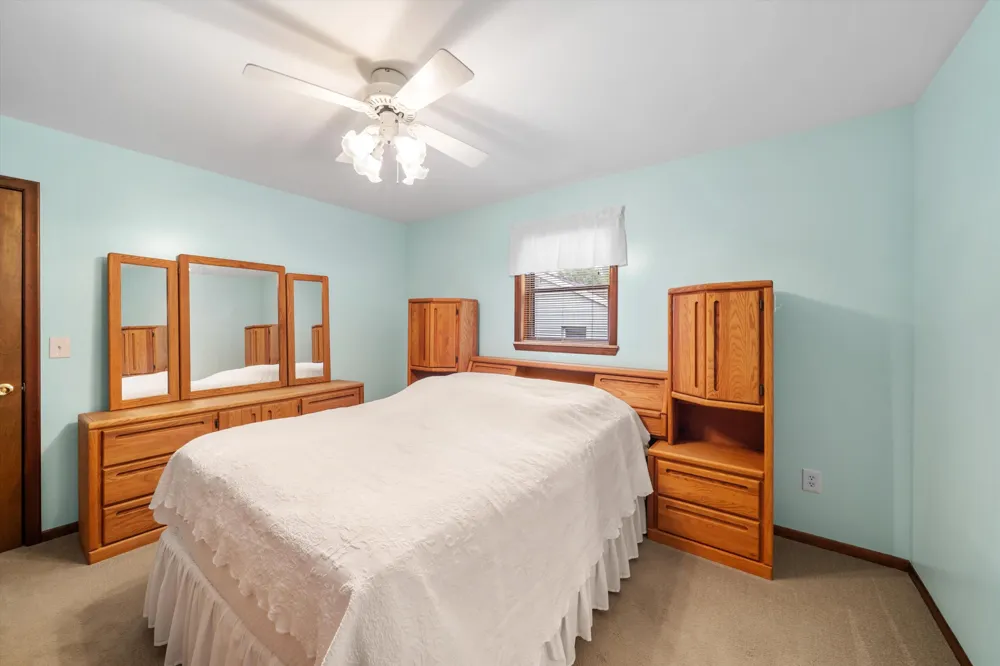 38531 Westvale Street Romulus, MI 48174
