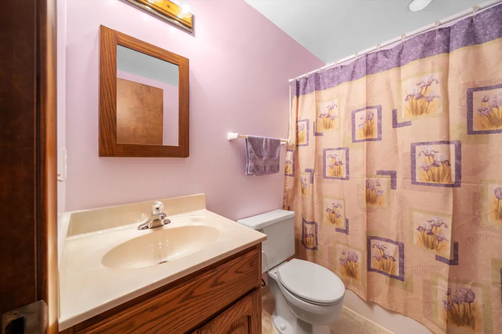 38531 Westvale Street Romulus, MI 48174