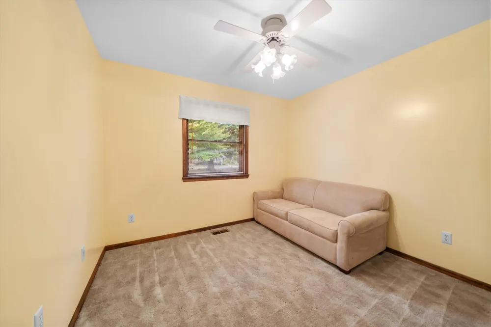 38531 Westvale Street Romulus, MI 48174