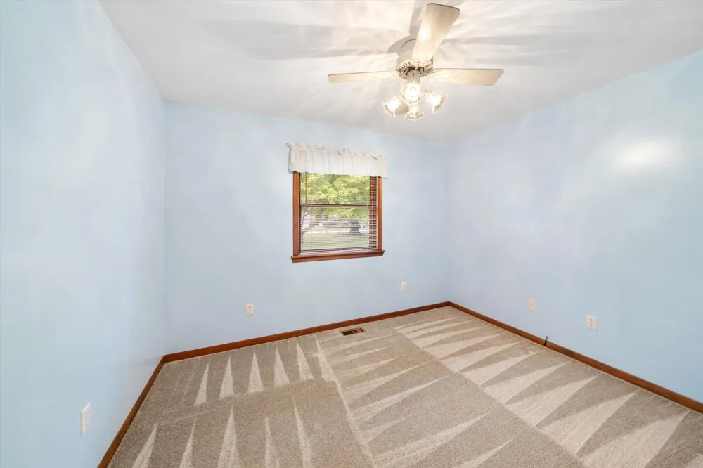 38531 Westvale Street Romulus, MI 48174