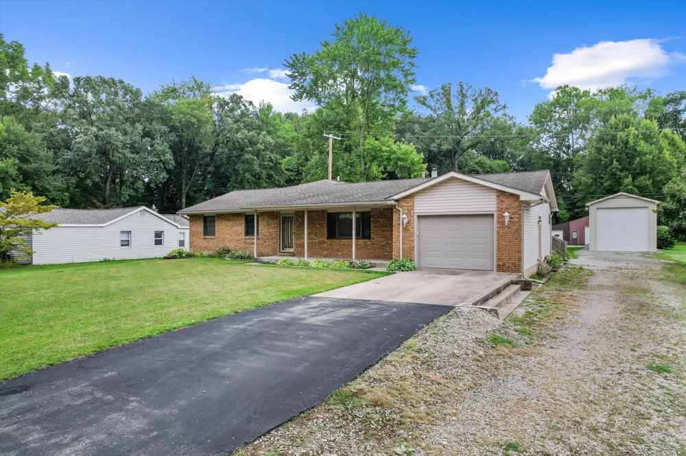38531 Westvale Street Romulus, MI 48174