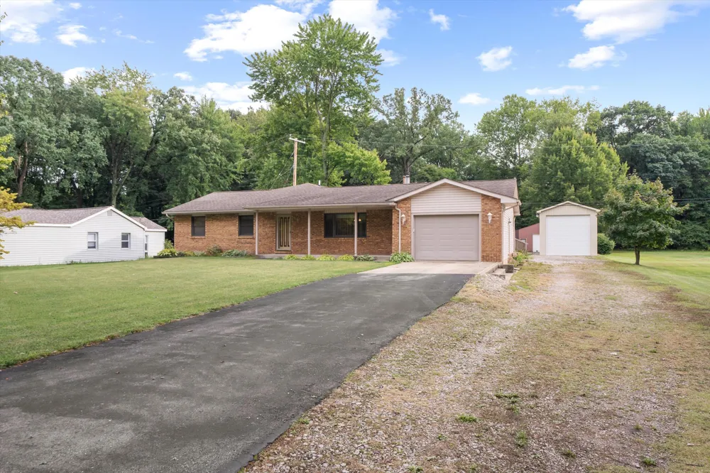 38531 Westvale Street Romulus, MI 48174