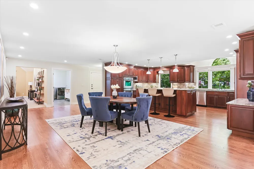 521 Rock Creek Drive Ann Arbor, MI 48104