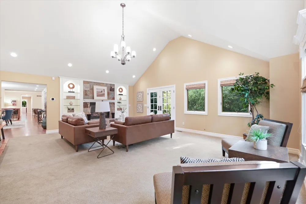521 Rock Creek Drive Ann Arbor, MI 48104