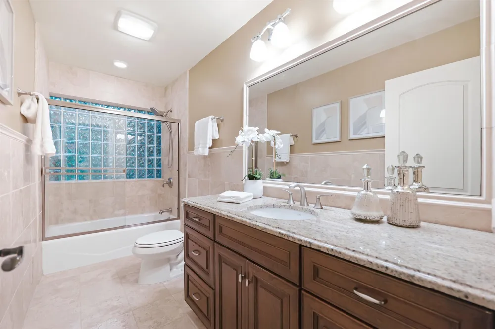 521 Rock Creek Drive Ann Arbor, MI 48104