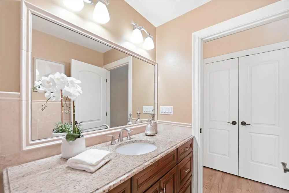 521 Rock Creek Drive Ann Arbor, MI 48104