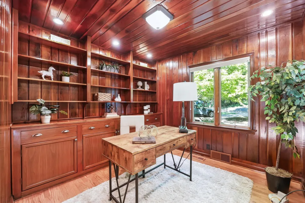 521 Rock Creek Drive Ann Arbor, MI 48104