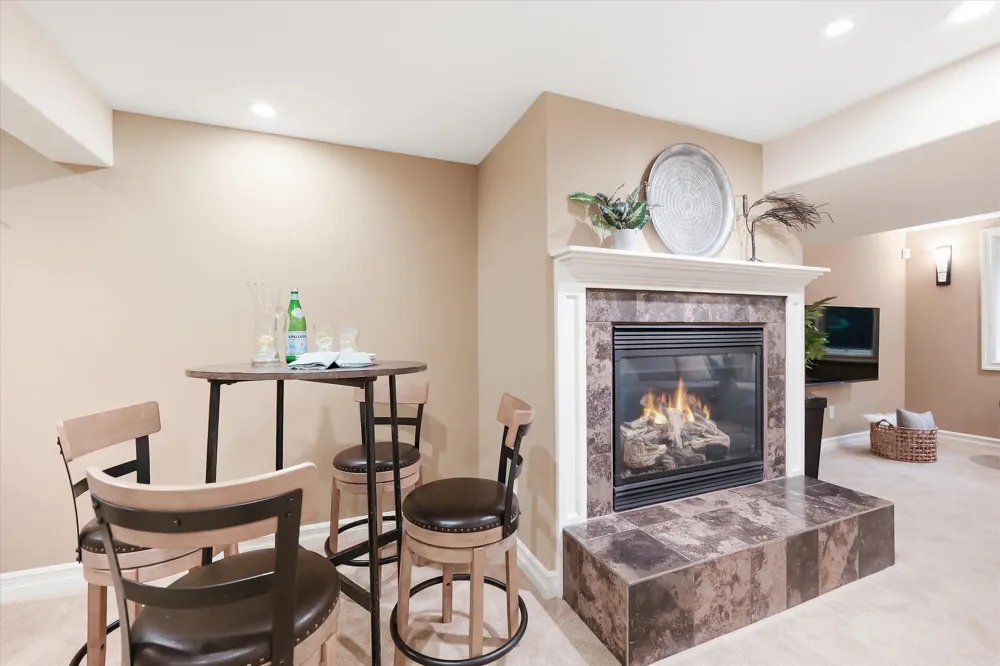 521 Rock Creek Drive Ann Arbor, MI 48104