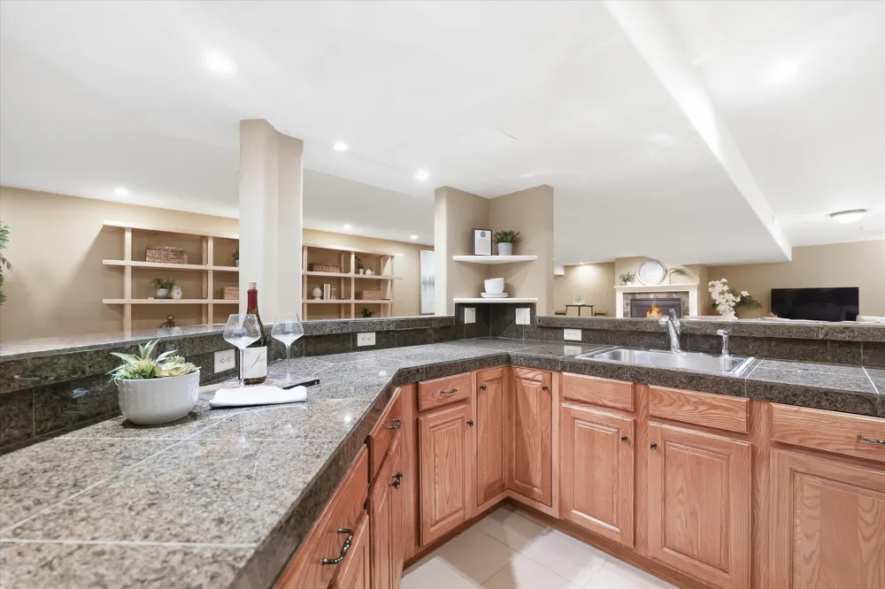 521 Rock Creek Drive Ann Arbor, MI 48104
