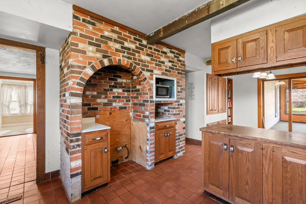 58380 County Road 365 Lawrence, MI 49064