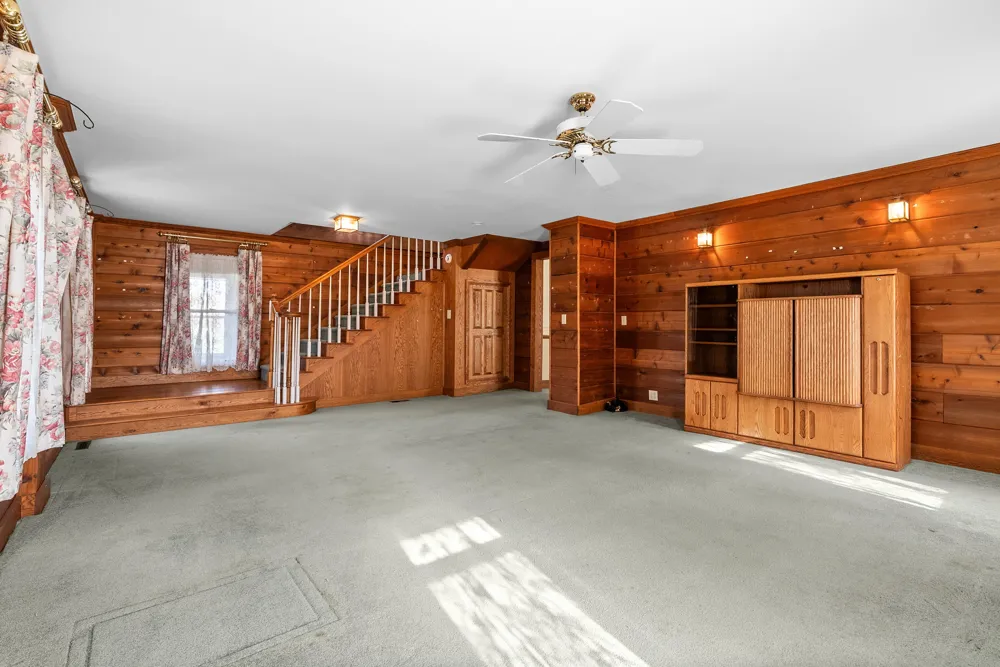 58380 County Road 365 Lawrence, MI 49064