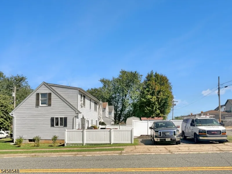 566 Elder Ave Phillipsburg Town, NJ 08865