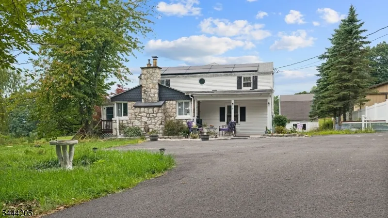 49 Hillcrest Dr Liberty, NJ 07838